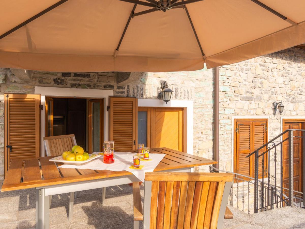 Vakantiehuis Rosa - Vna205 By Interhome